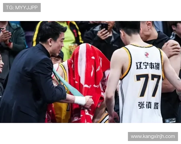 孙铭徽：从青涩球员到篮球场上的璀璨明星之路